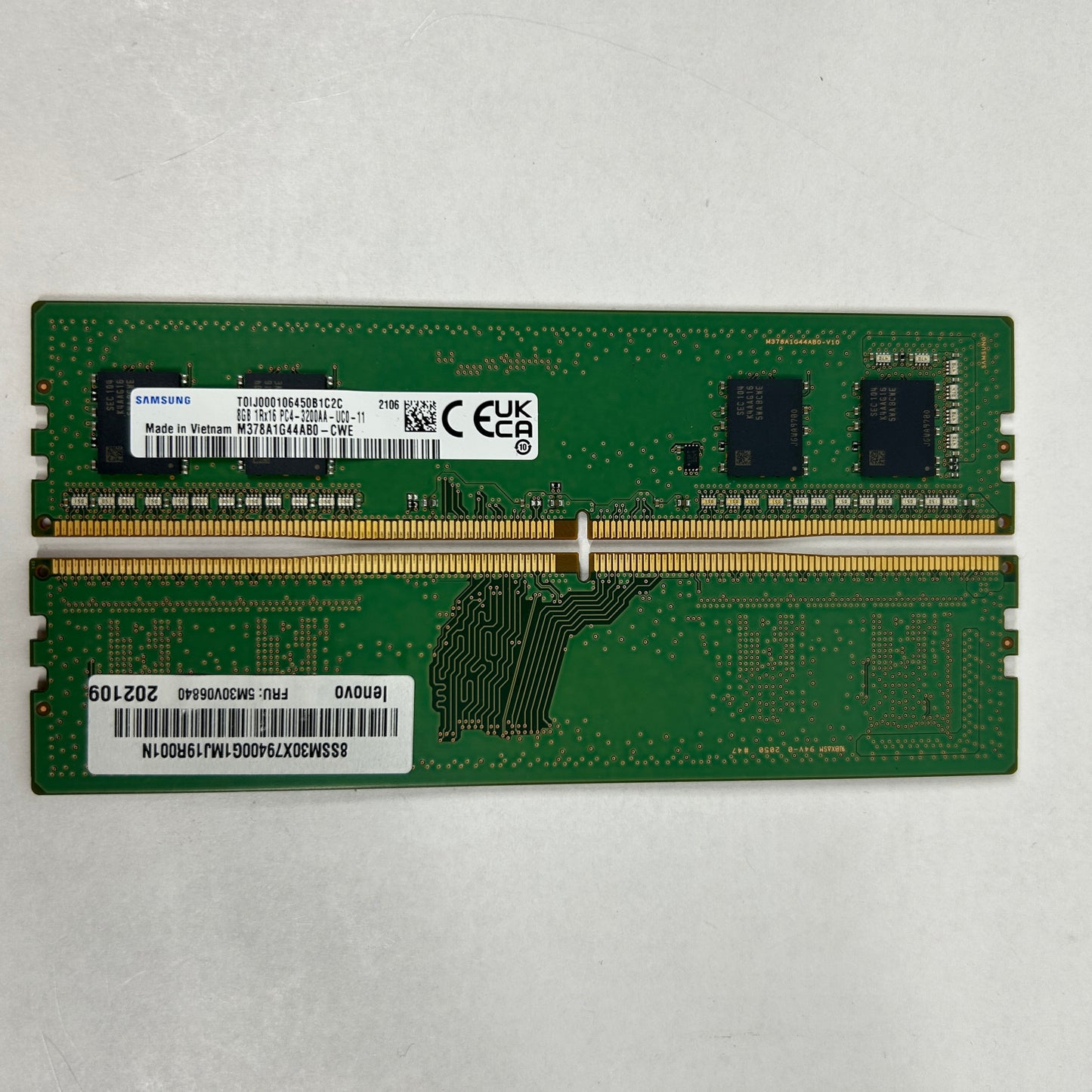 Samsung M378A1G44AB0-CWE 16GB (2x8GB) RAM DDR4 3200MHz