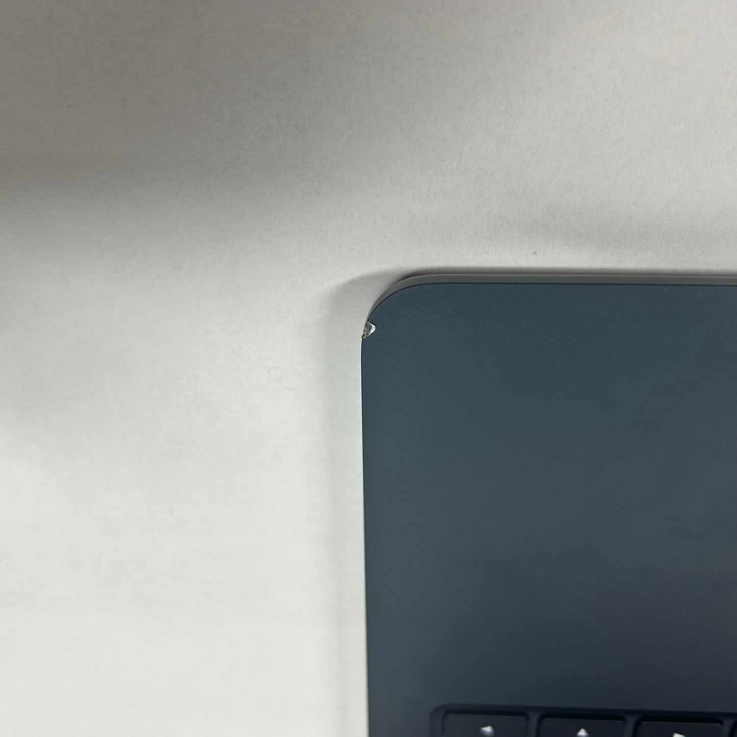 2024 Apple MacBook Air 13.6" M3 8C GPU 4.0GHz 16GB RAM 256GB SSD A3113