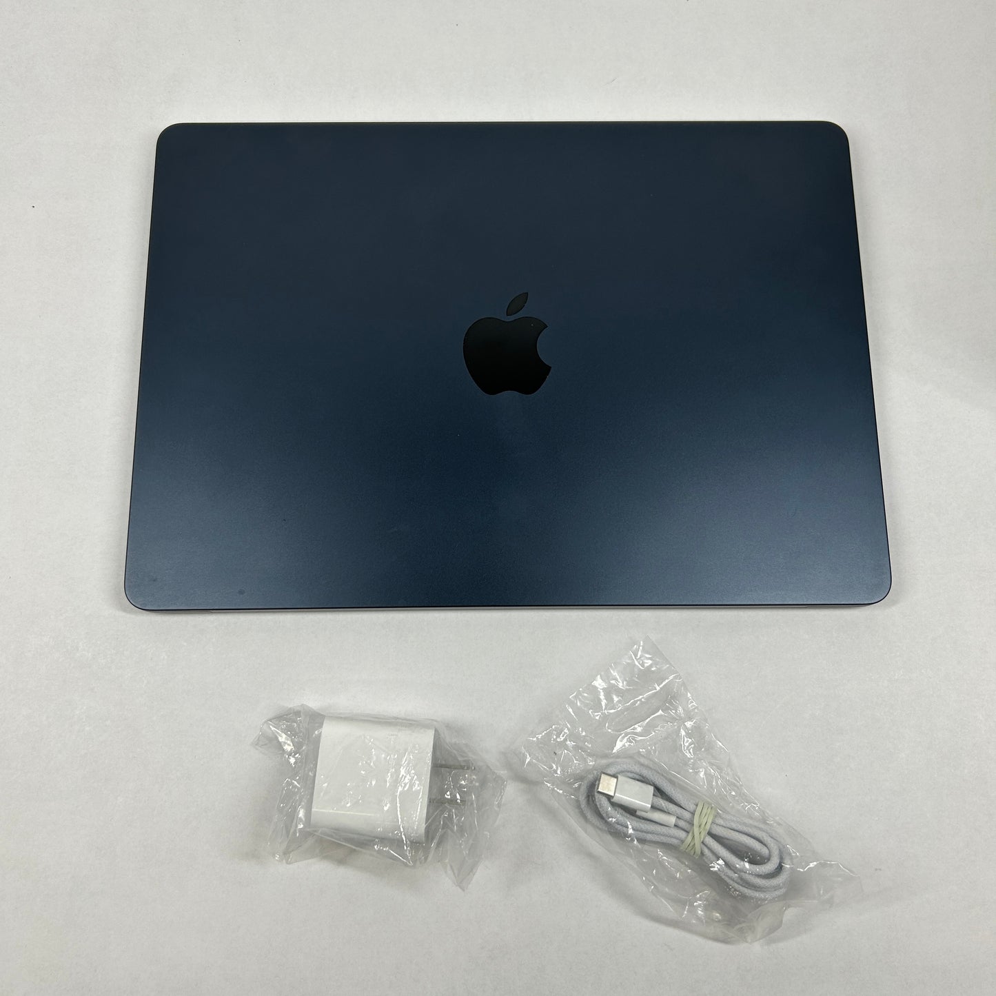 2025 Apple MacBook Air 13" M4 8C GPU 4.5GHz 16GB RAM 256GB SSD A3240