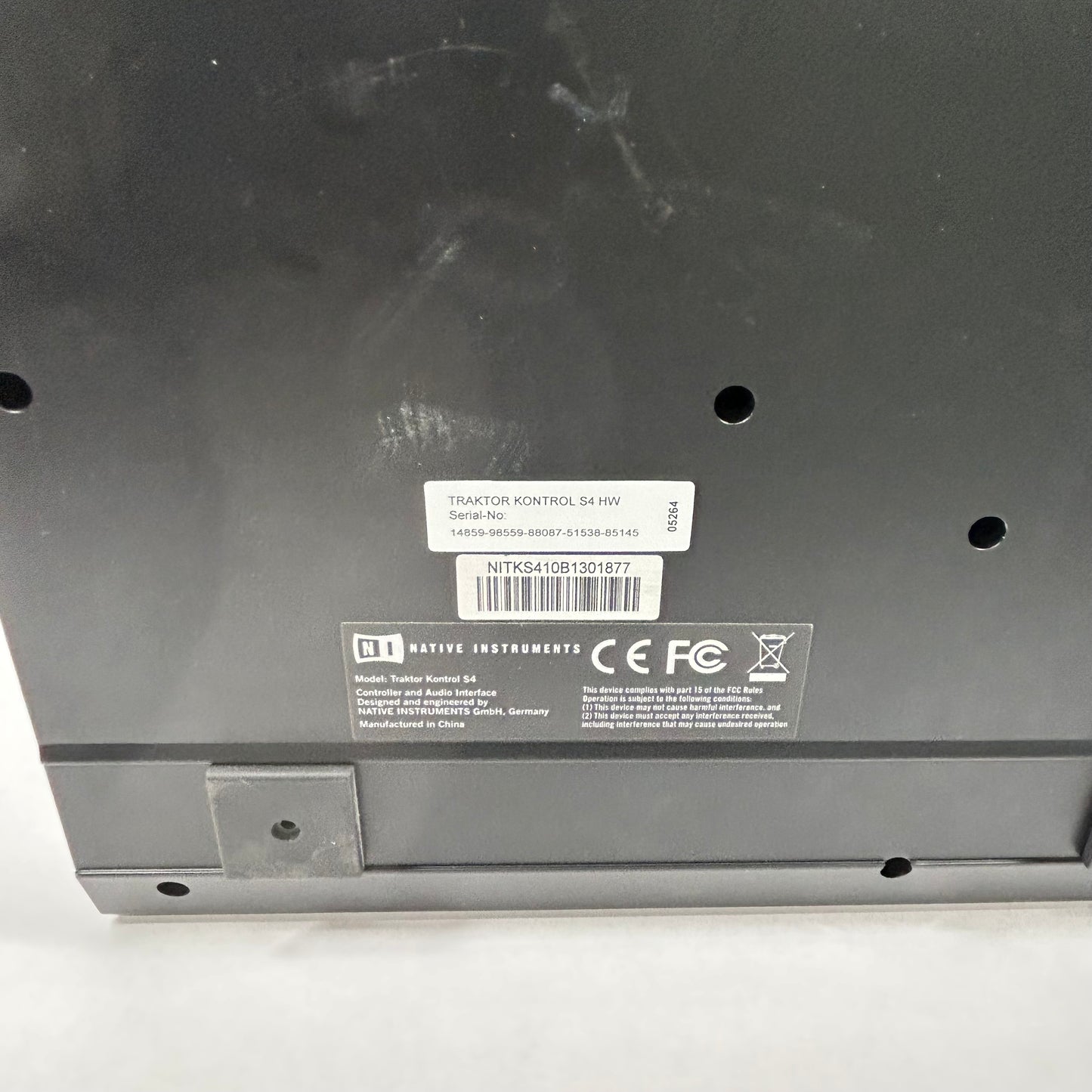 Native Instruments Traktor Kontrol S4