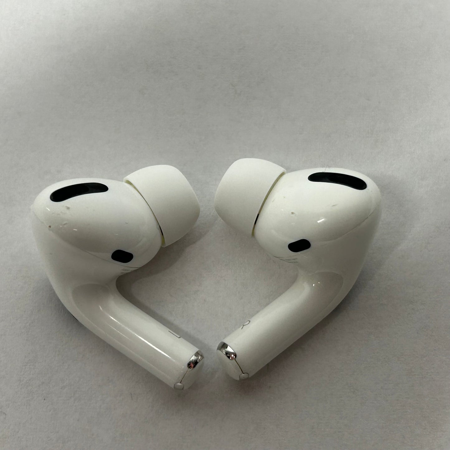 Apple AirPods Pro 1st Gen with Wireless Charging Case A2084 A2083 A2190