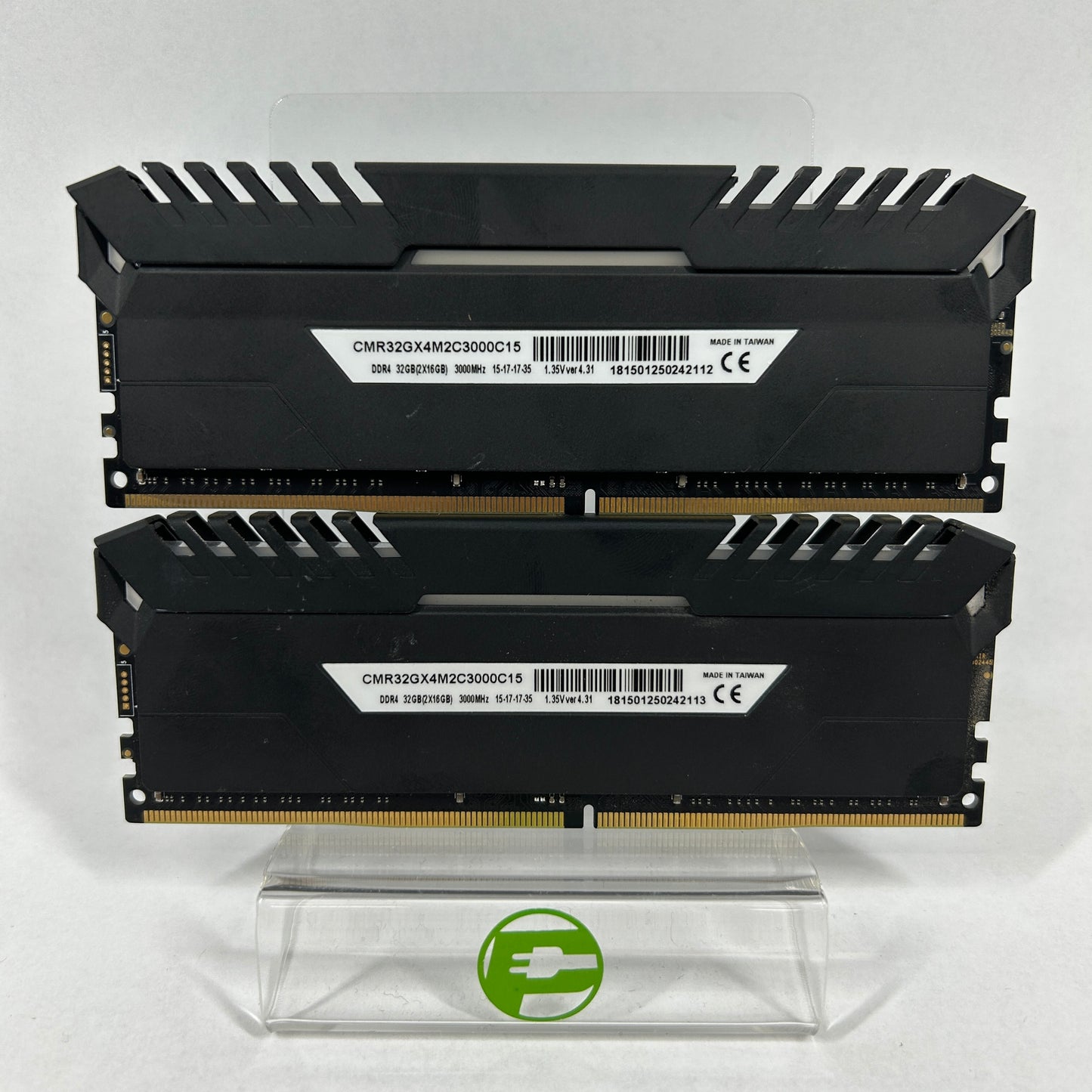 Corsair Vengeance RGB 32GB (2x16GB) RAM DDR4 3000MHz CMR32GX4M2C3000C15