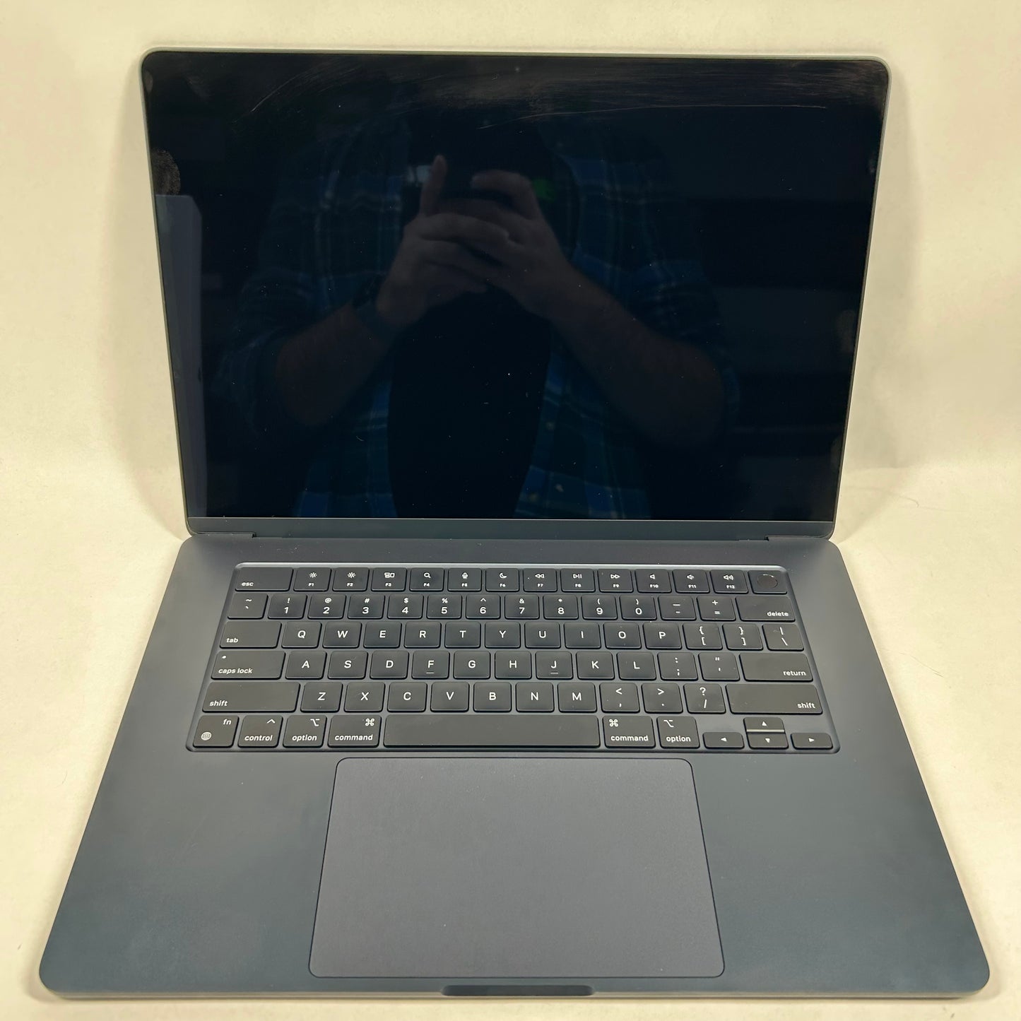 2023 Apple MacBook Air 15" M2 8C GPU 3.5GHz 8GB RAM 256GB SSD A2941