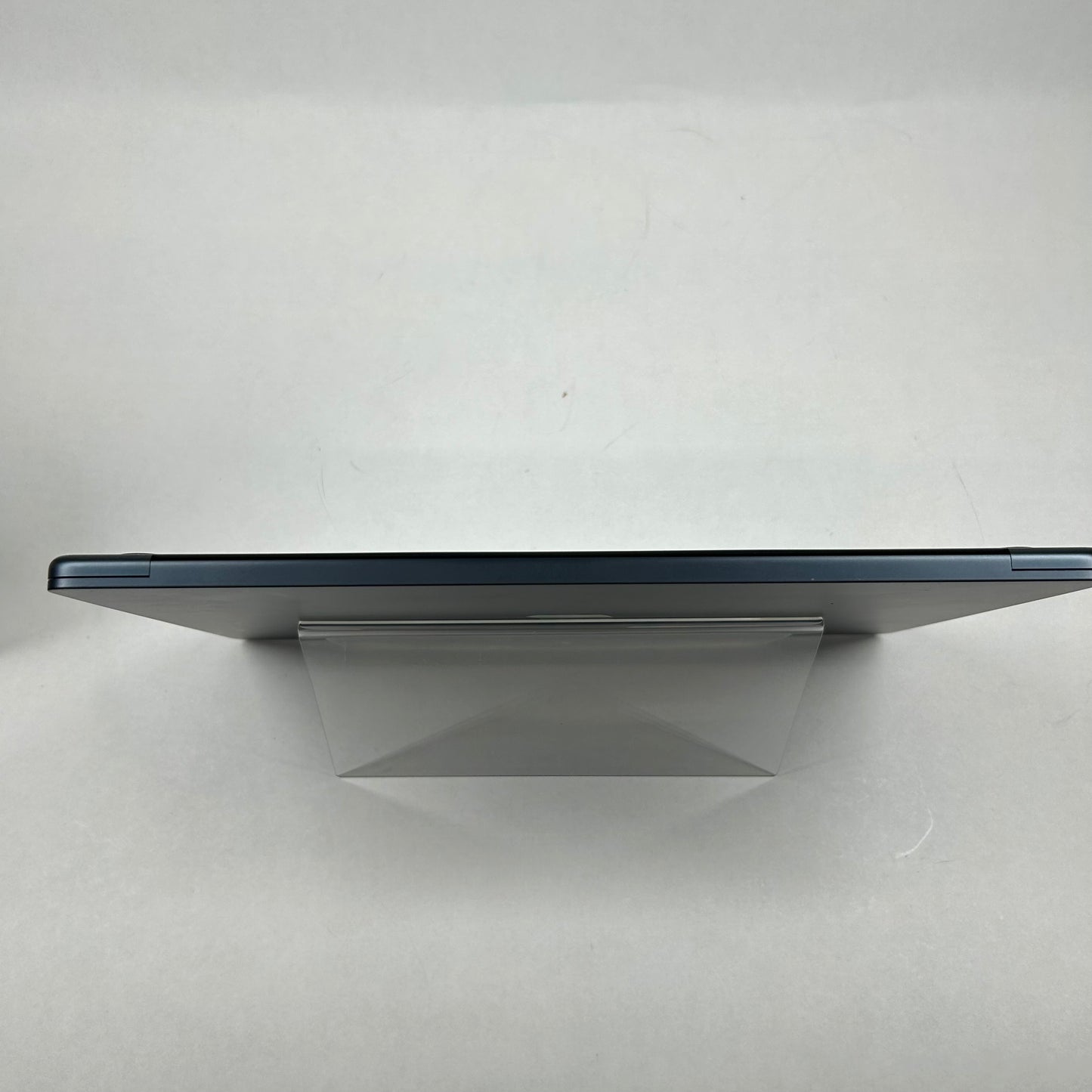 2023 Apple MacBook Air 15" M2 8C GPU 3.5GHz 8GB RAM 256GB SSD A2941