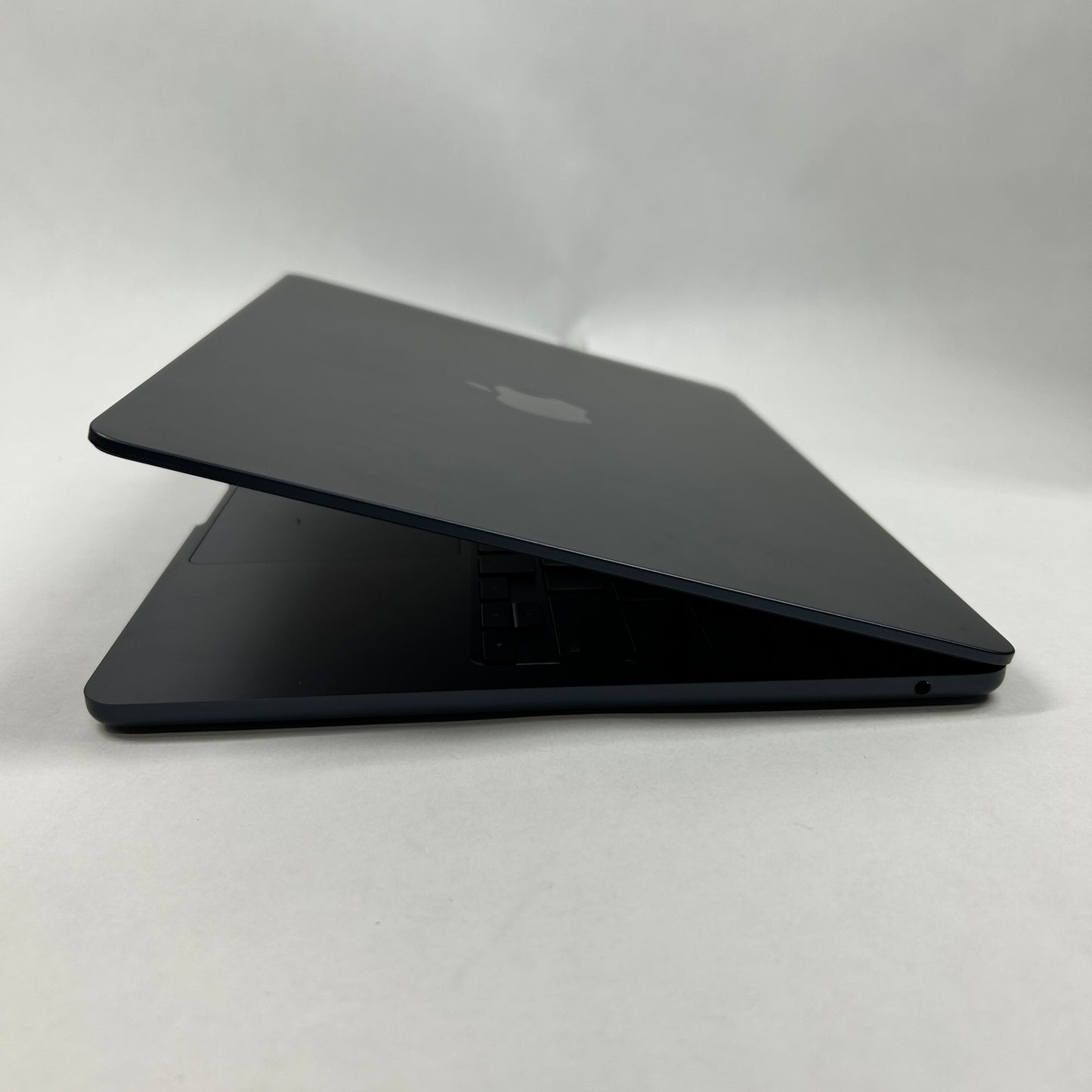 2025 Apple MacBook Air 13" M4 8C GPU 4.5GHz 16GB RAM 256GB SSD A3240