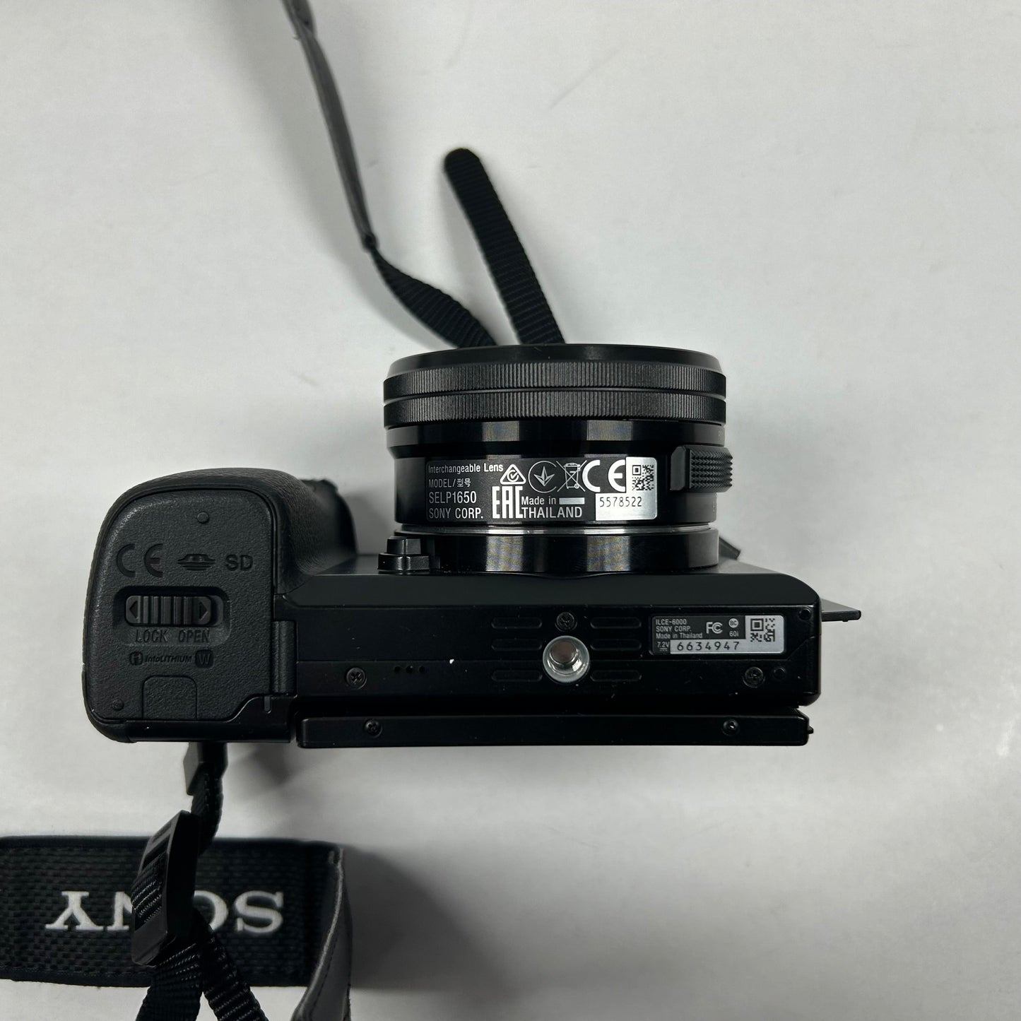 Sony Alpha A6000 24.3MP APS-C 16-50mm Lens Camera 556 Shutter Count