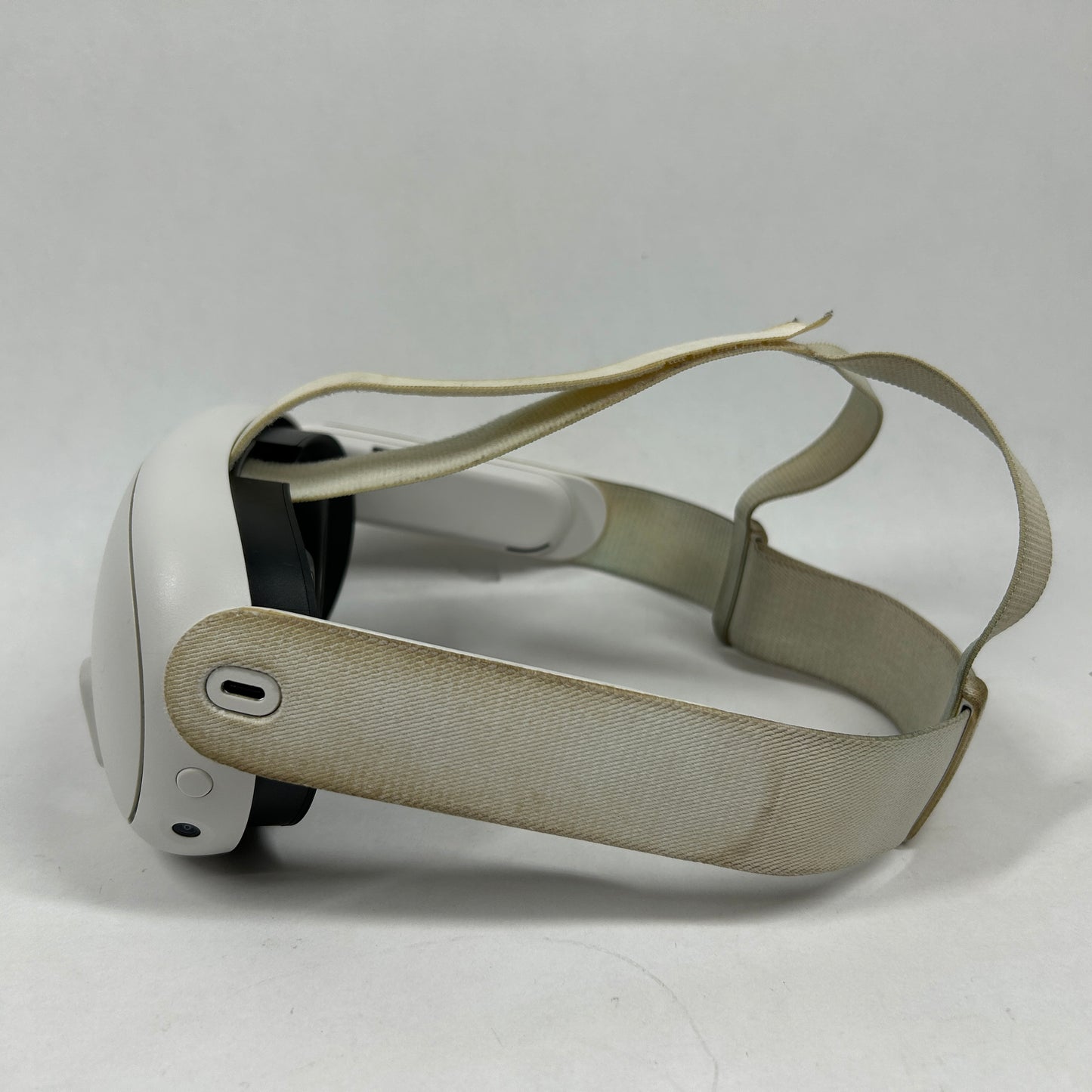 Meta Quest 3 128GB Standalone All-in-One VR Headset S3A