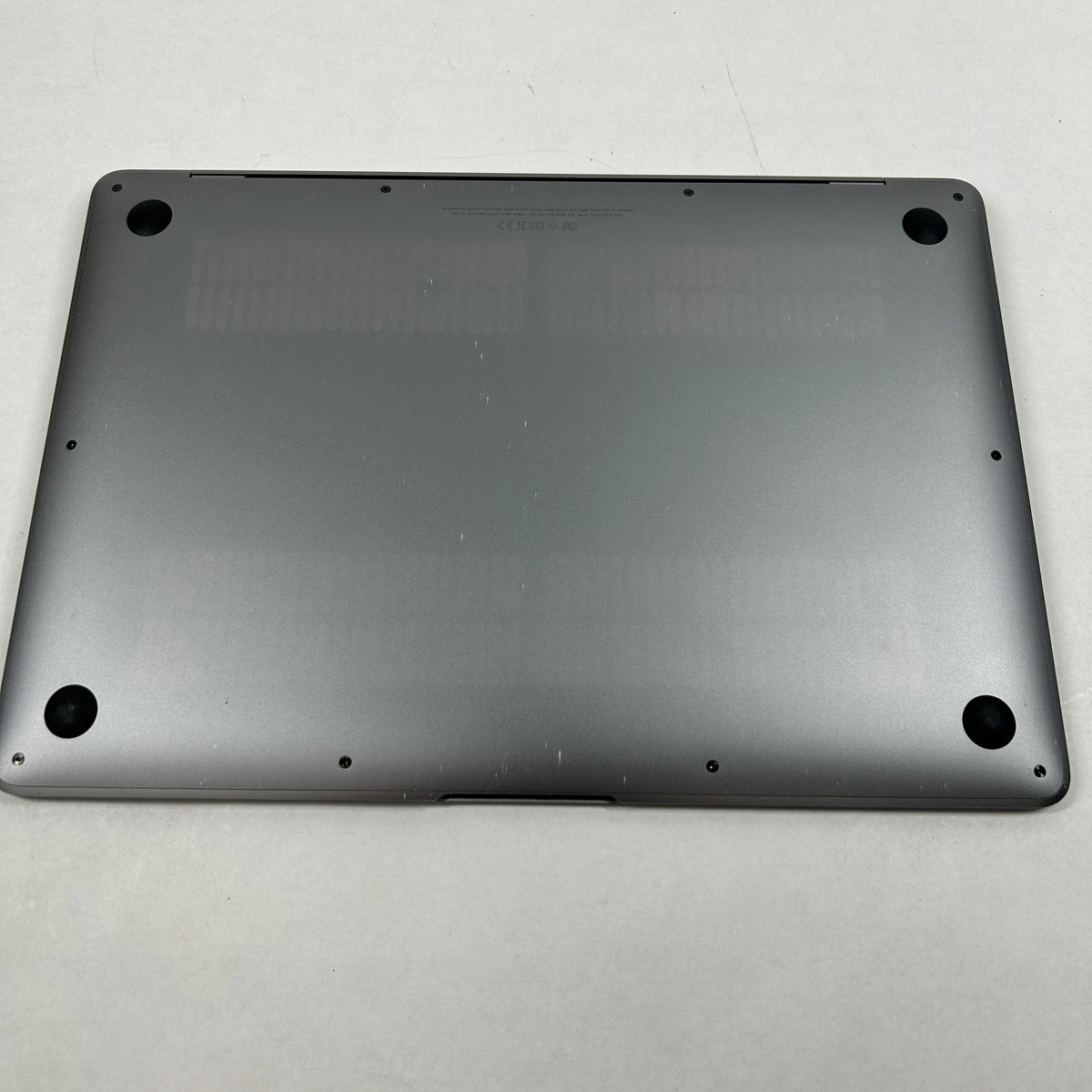 2019 Apple MacBook Air 13.3" i5 1.6GHz 8GB RAM 128GB HDD Space Gray MVFM2LL/A