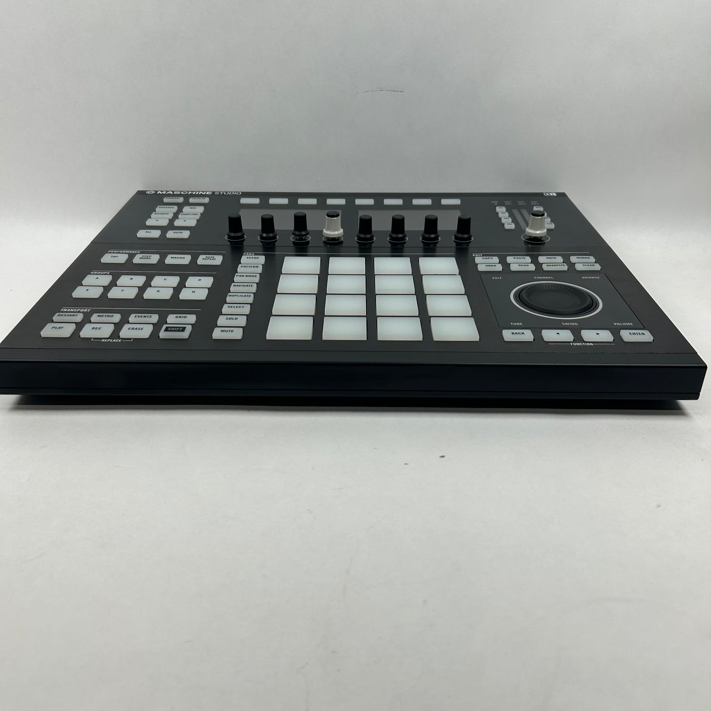 Native Instruments Maschine Studio Groove Production System MS112351500898AA