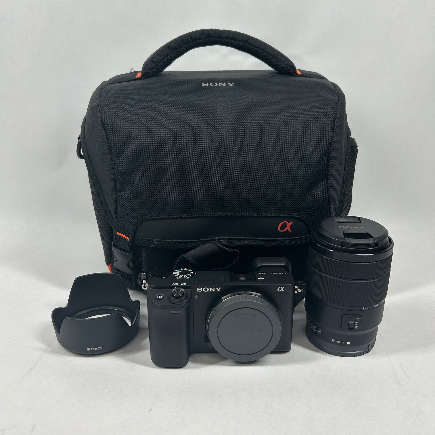 Sony Alpha A6400 24.2MP Mirrorless Camera 652 Shutter Count With Lens and Bag