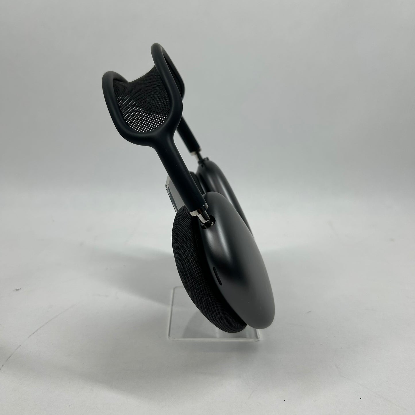 Apple AirPods Max Wireless Over-Ear Headphones Space Gray