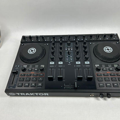 Native Instruments Traktor Kontrol S4 