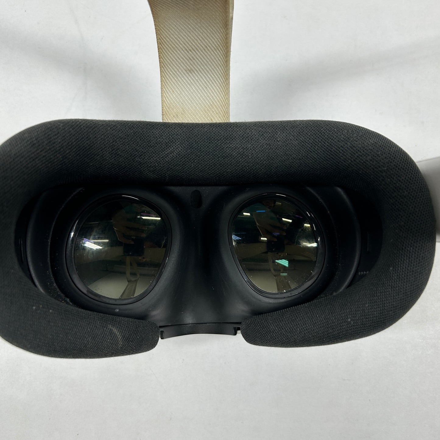 Meta Quest 3 128GB Standalone All-in-One VR Headset S3A READ