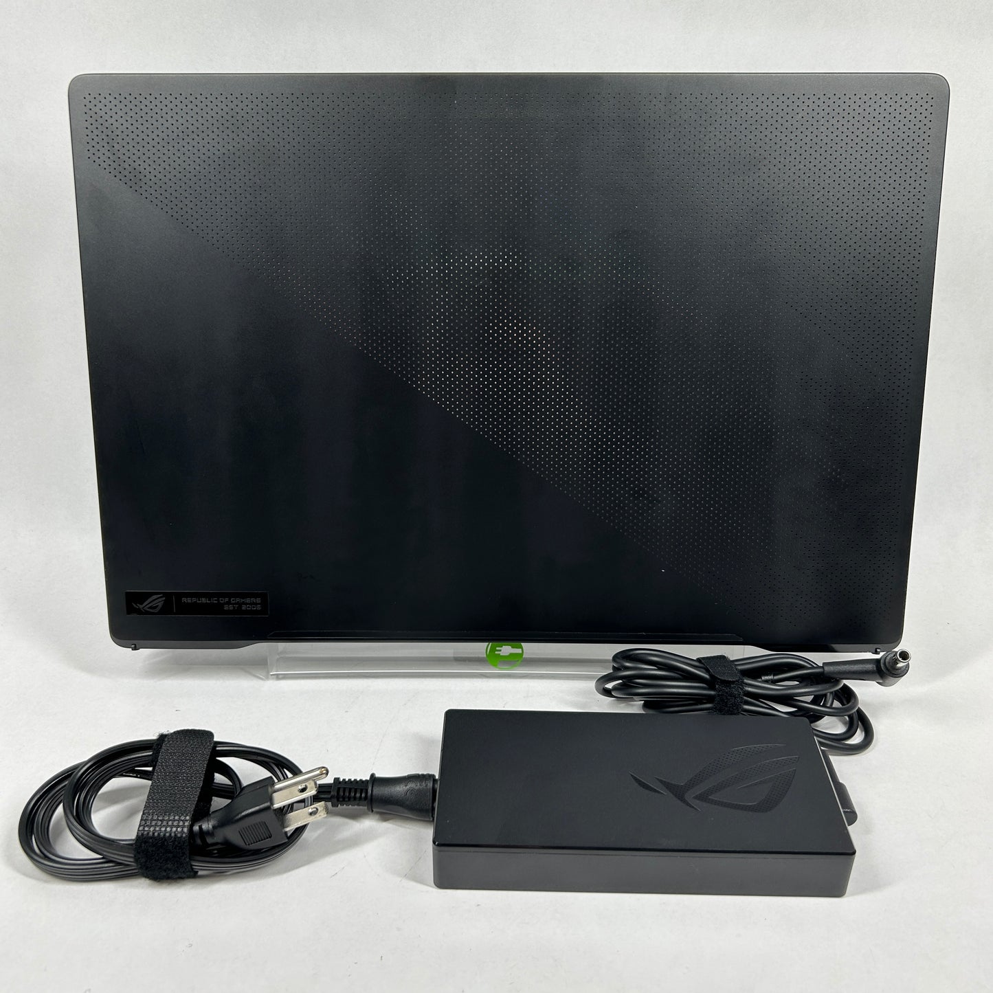 Asus ROG Zephyrus M16 i7-11800H 2.3GHz 16GB RAM 512GB SSD GeForce RTX 3050 Ti