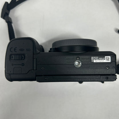 Sony Alpha A6400 24.2MP Mirrorless Camera 652 Shutter Count With Lens and Bag