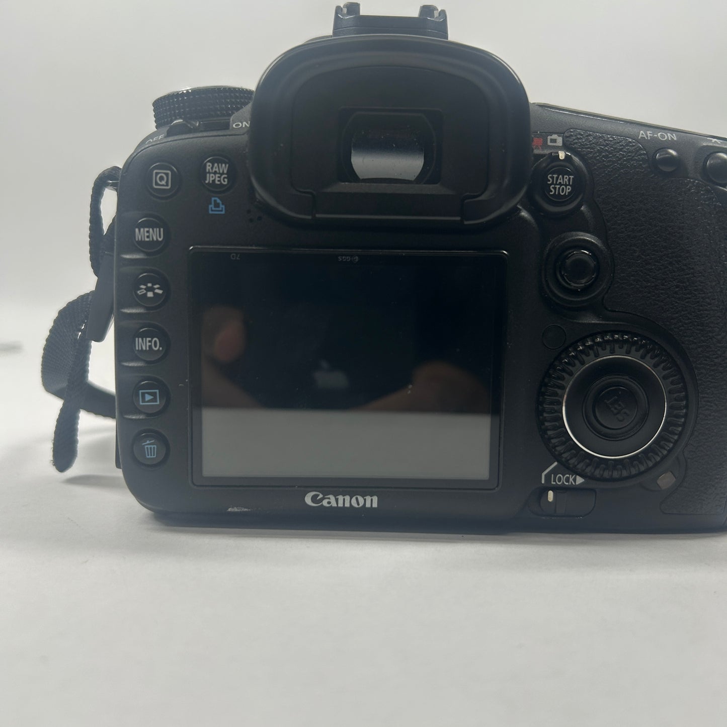 Canon EOS 7D 18.0MP Digital SLR DSLR Camera READ