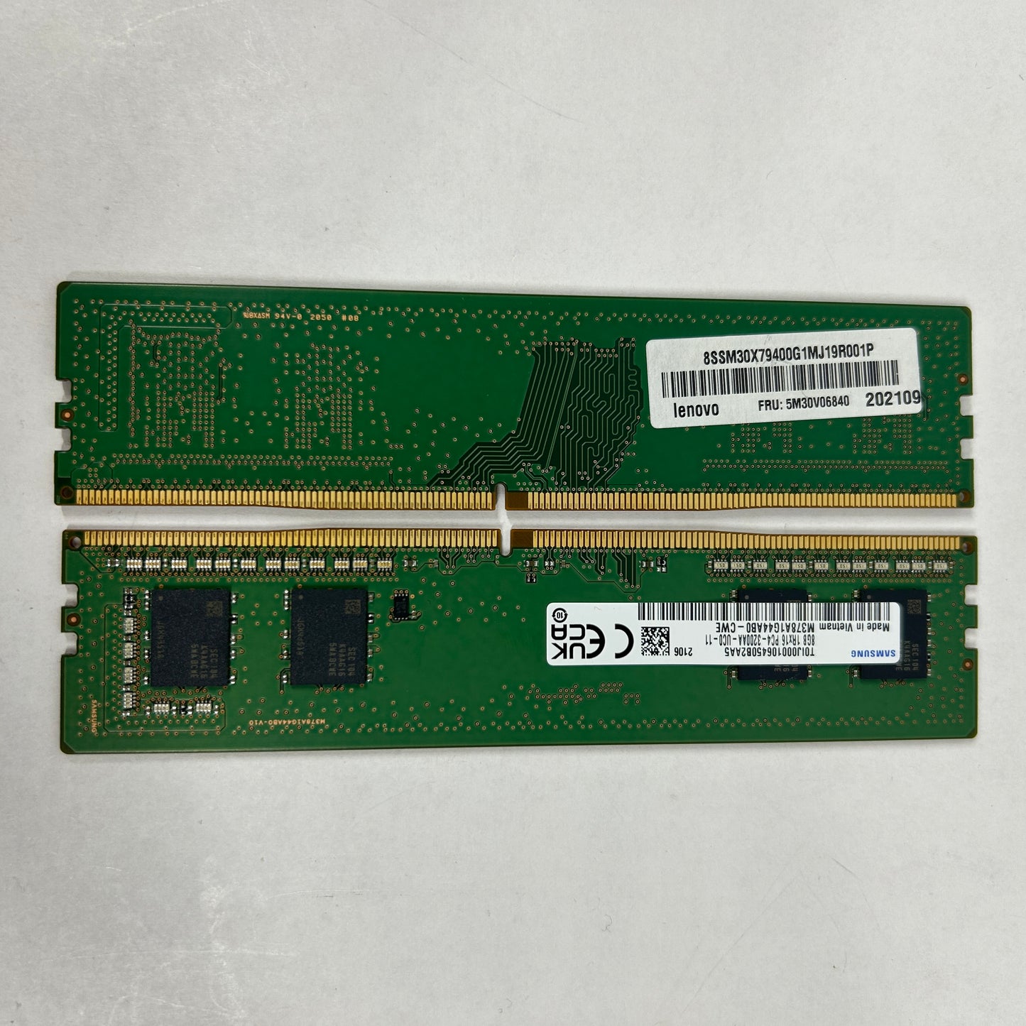 Samsung M378A1G44AB0-CWE 16GB (2x8GB) RAM DDR4 3200MHz