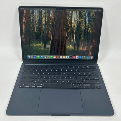 2024 Apple MacBook Air 13.6" M3 8C GPU 4.0GHz 16GB RAM 256GB SSD A3113