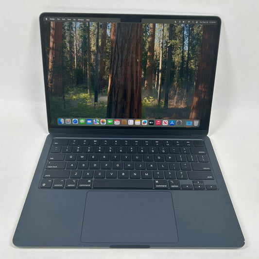 2024 Apple MacBook Air 13.6" M3 8C GPU 4.0GHz 16GB RAM 256GB SSD A3113