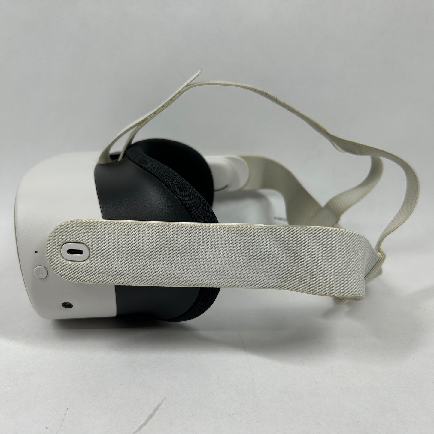 Meta Quest 3S 256GB Standalone All-in-One VR Headset P97