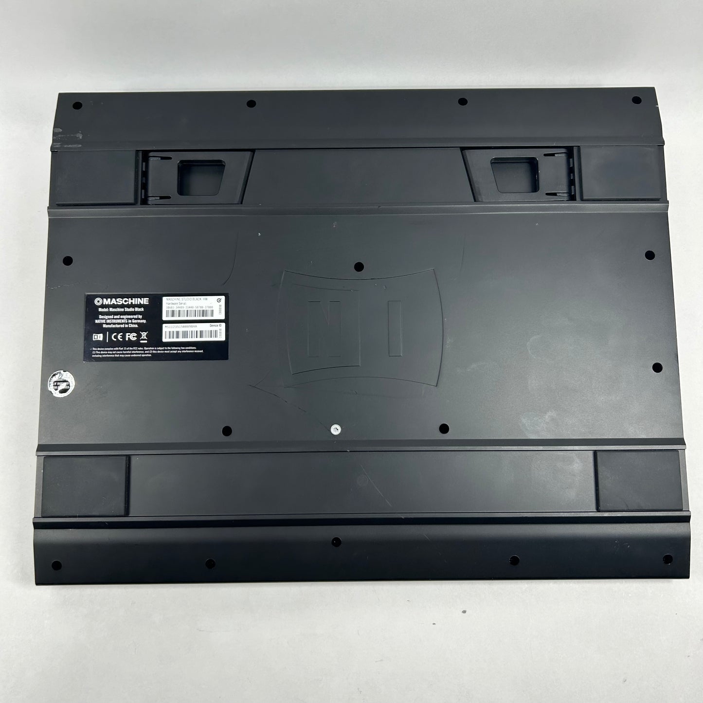 Native Instruments Maschine Studio Groove Production System MS112351500898AA