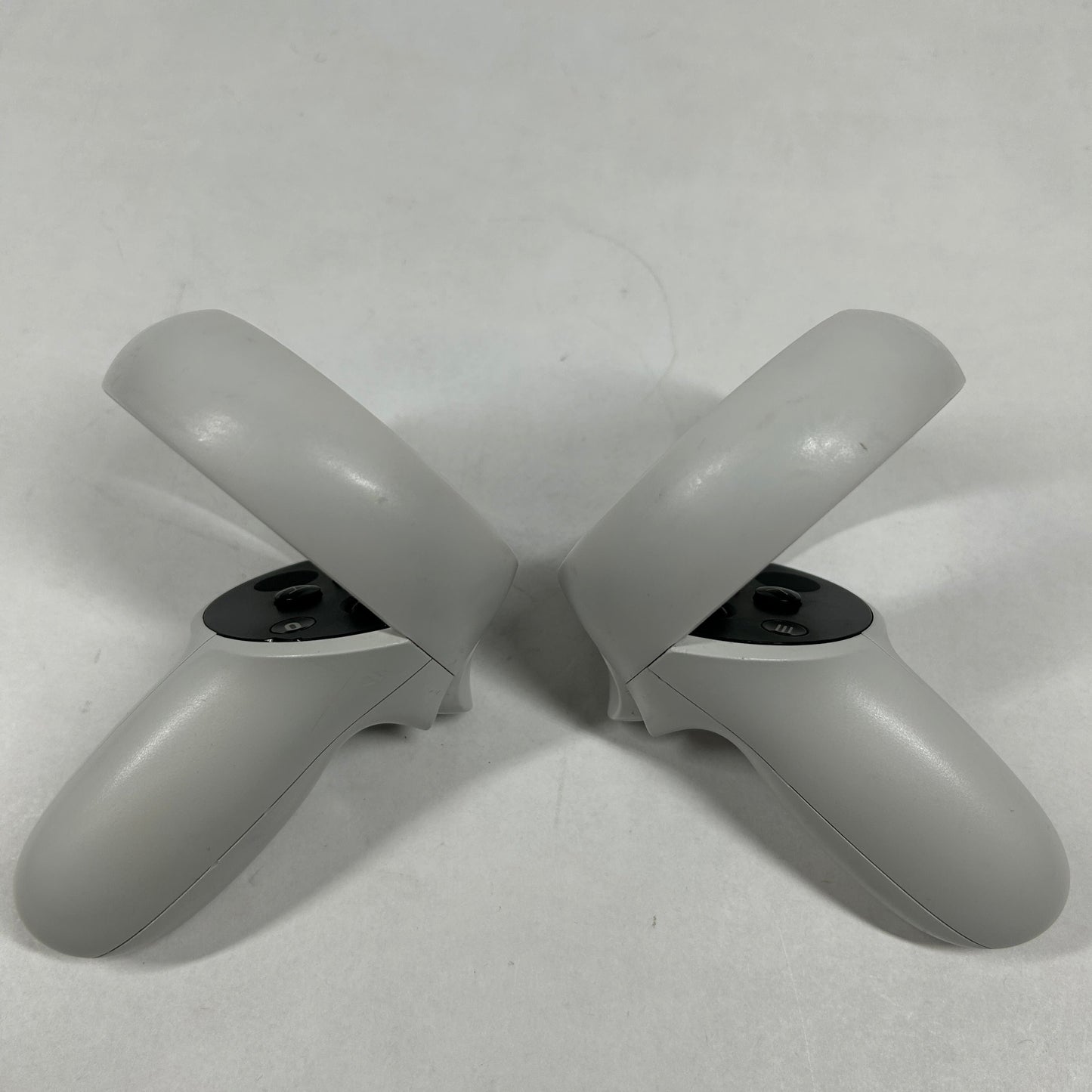 Meta Quest 2 128GB Standalone All-in-One VR Headset KW49CM