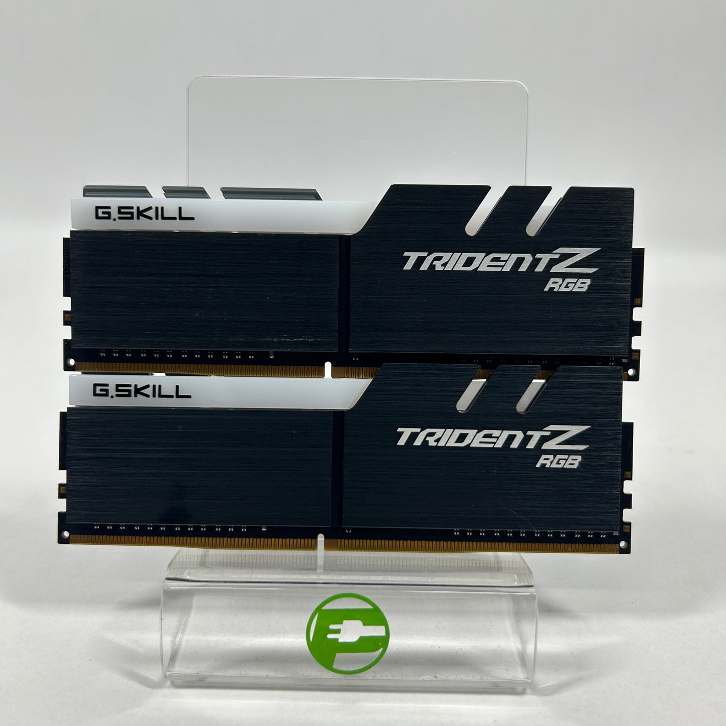 G.Skill TridentZ RGB Series 16GB (2x8GB) RAM DDR4 3200MHz F4-3200C12D-16GTZR