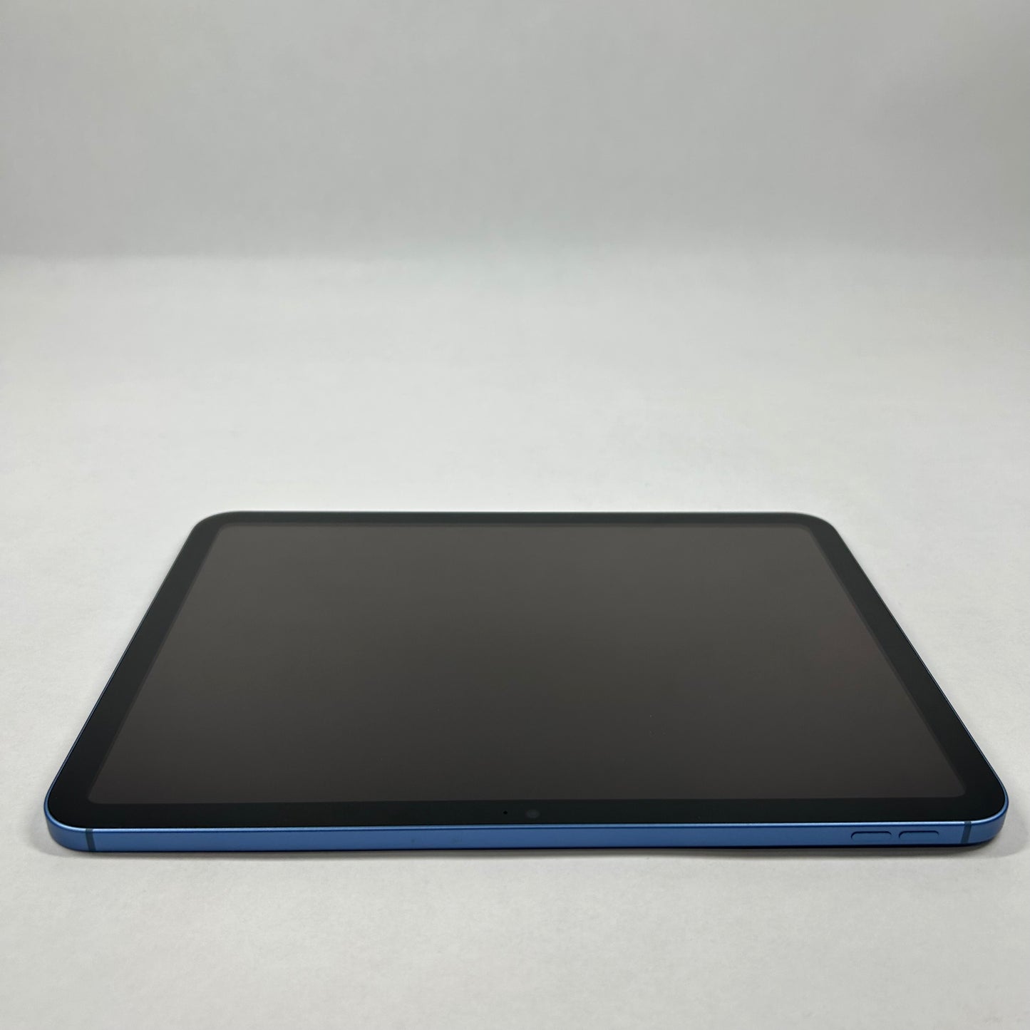 Unlocked Apple iPad 11" (A16) 128GB 26.0.1 Blue MD7G4LL/A