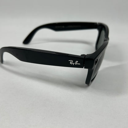 Ray-Ban Stories Wayfarer L Smart Glasses RW4004