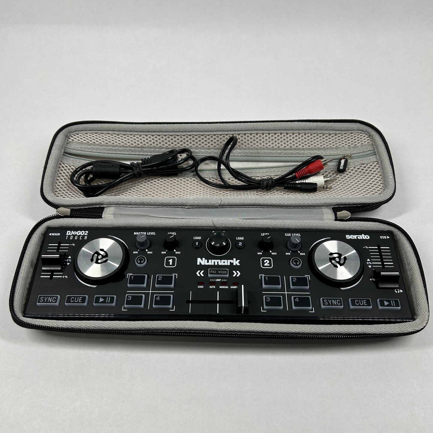 Numark Compact DJ Controller DJ2GO2