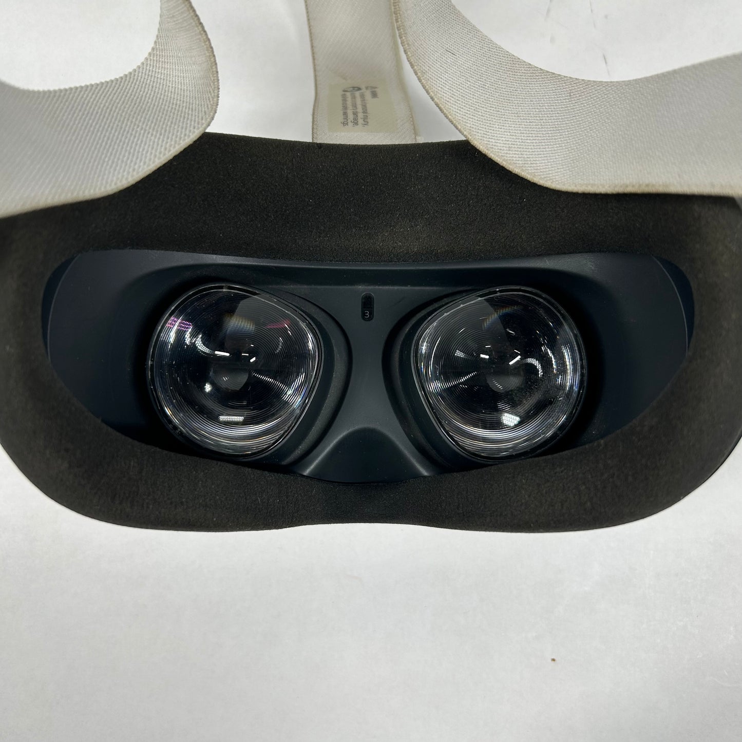 Oculus Quest 2 128GB Standalone All-in-One VR Headset KW49CM