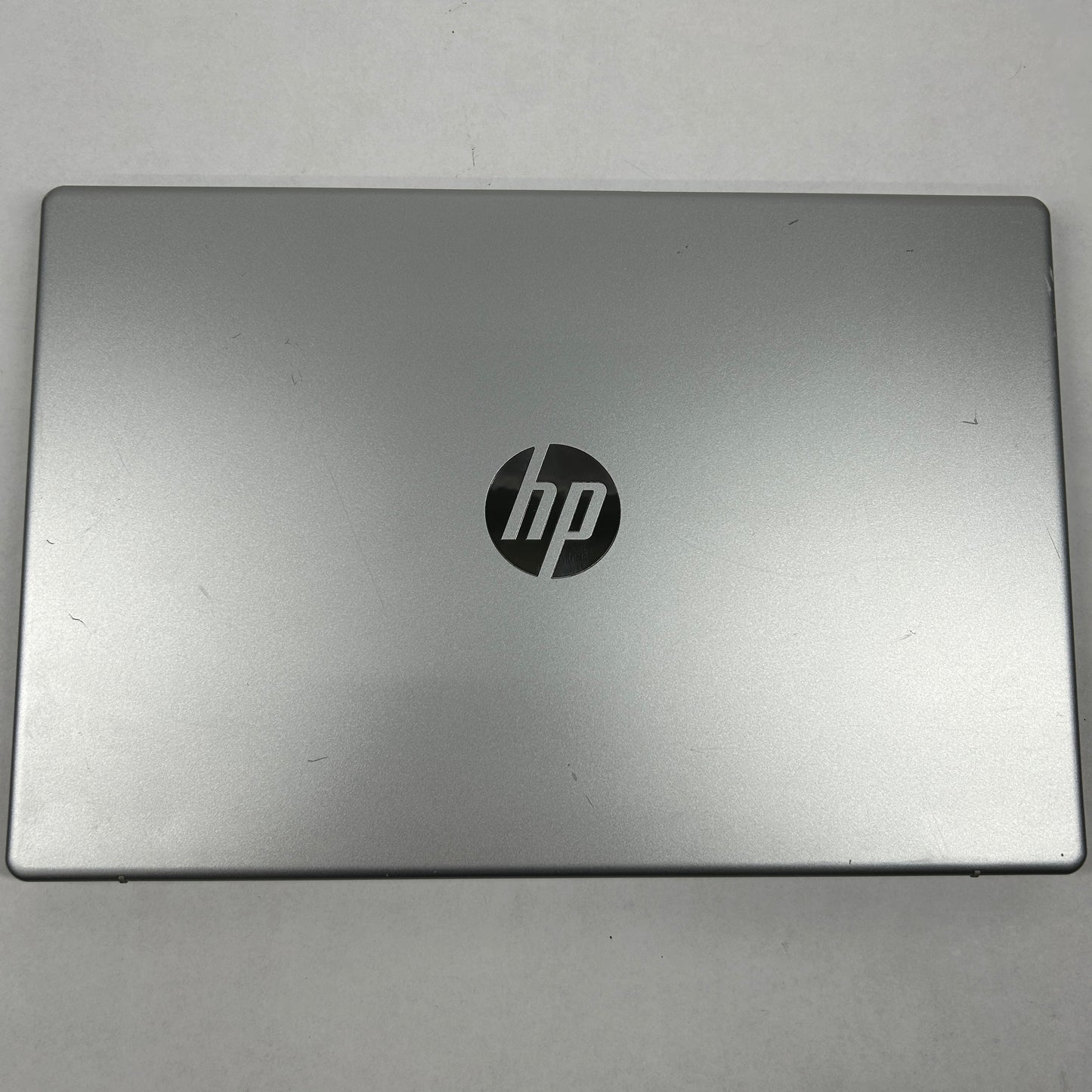 HP Laptop 14-EM0233NR 14" Ryzen 3 7320U 2.4GHz 4GB RAM 256GB SSD