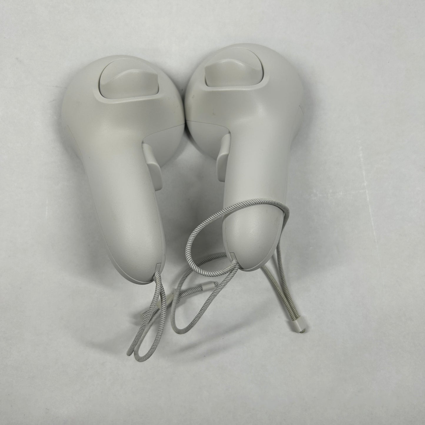 Meta Quest 3S 256GB Standalone All-in-One VR Headset P97