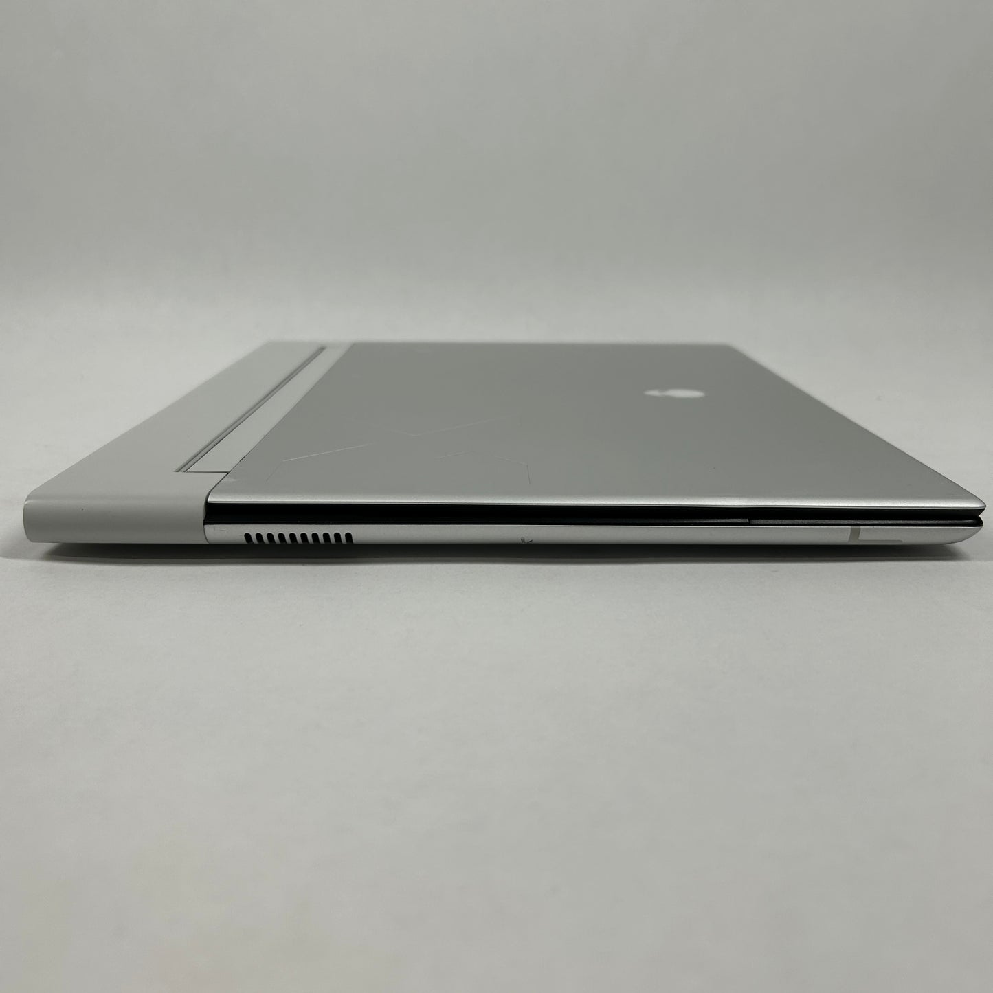 Alienware X14 R2 14" i7-13620H 2.4GHz 16GB RAM 512GB SSD GeForce RTX 4050