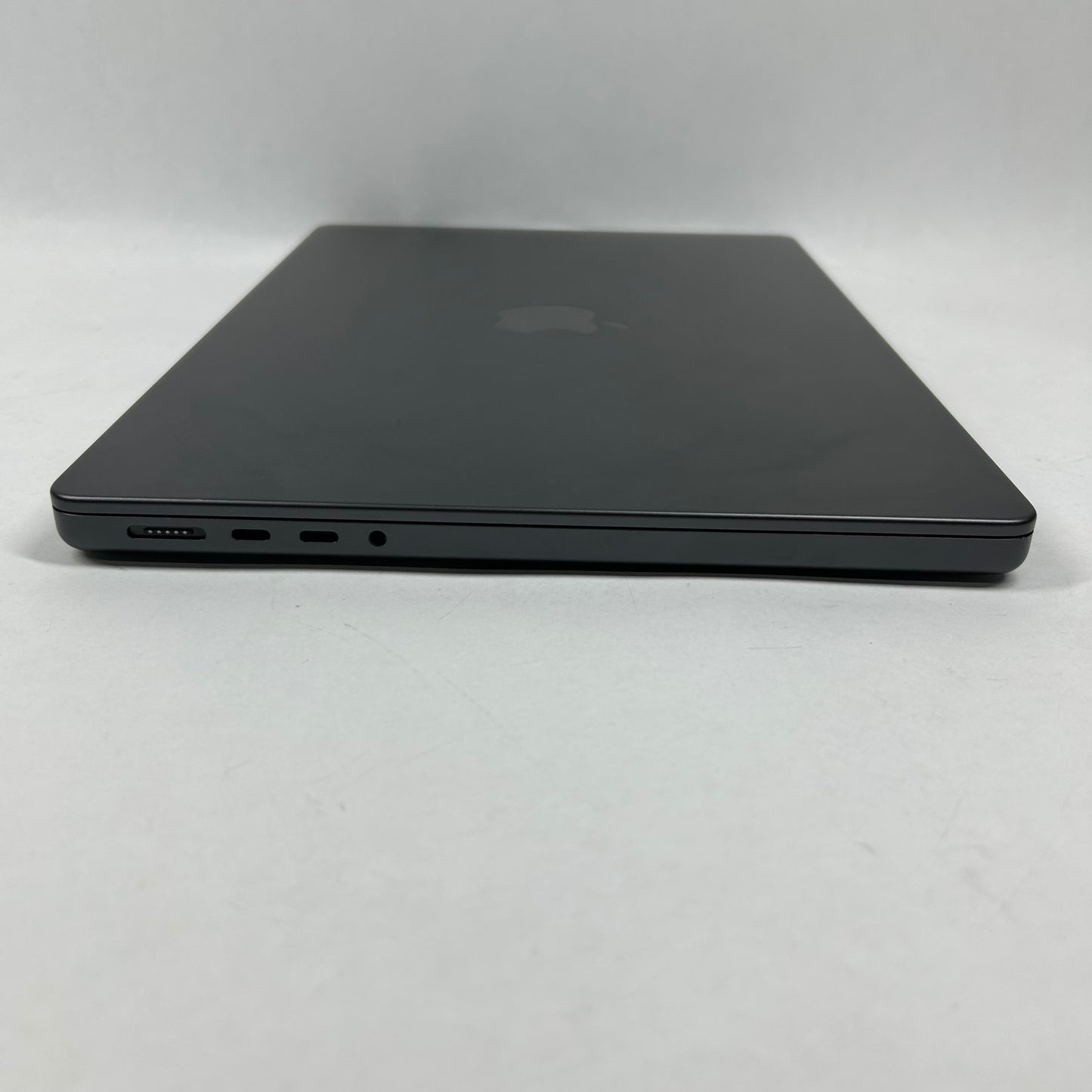 2024 Apple MacBook Pro 14" M4 10C GPU 4.5GHz 16GB RAM 512GB SSD MW2U3LL/A