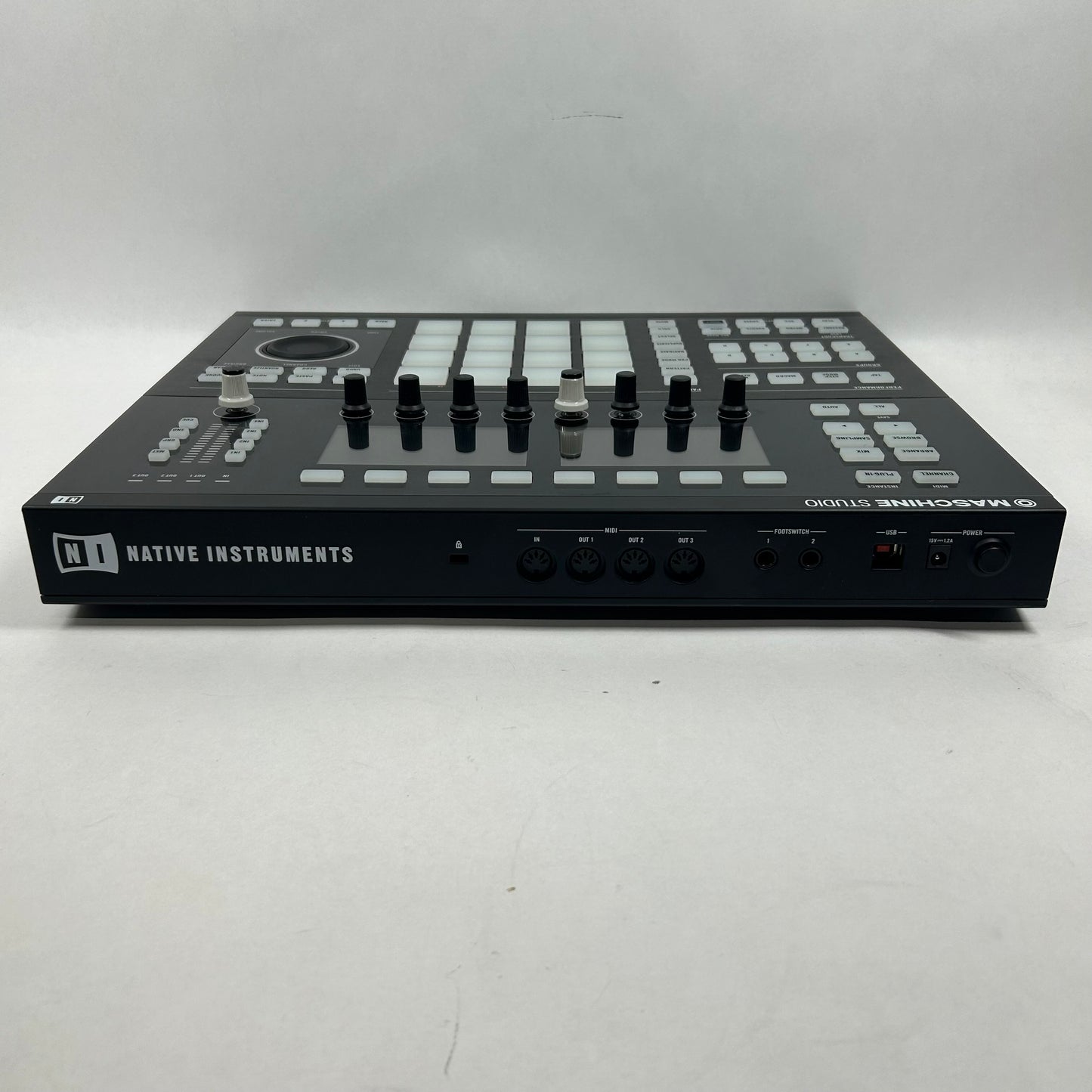 Native Instruments Maschine Studio Groove Production System MS112351500898AA