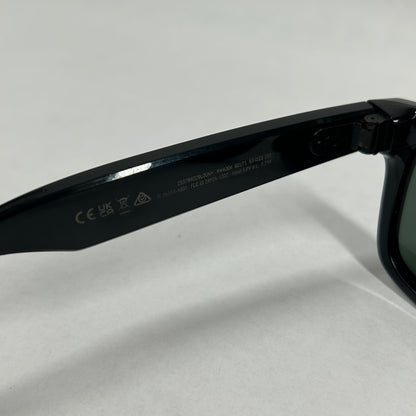 Ray-Ban Stories Wayfarer L Smart Glasses RW4004