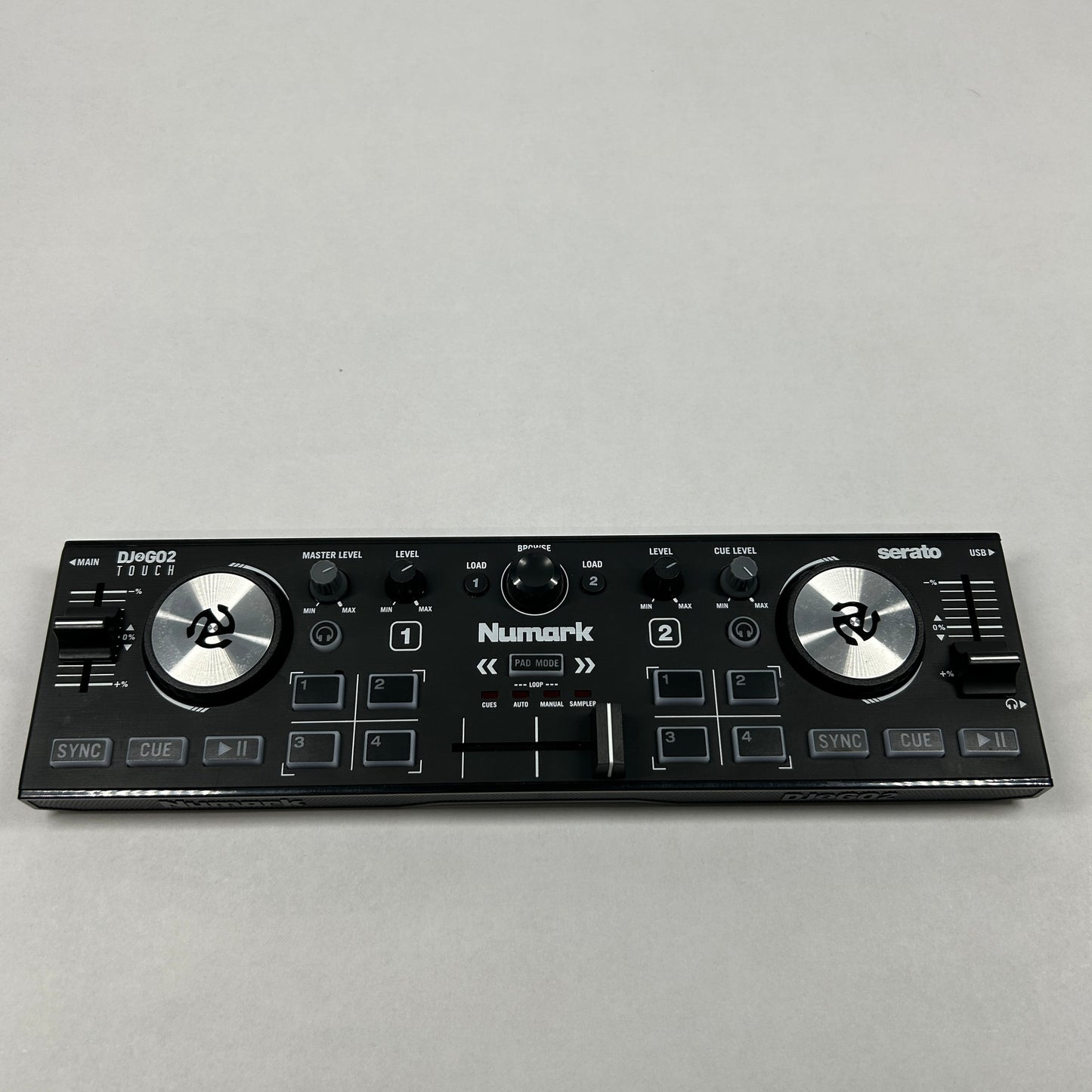 Numark Compact DJ Controller DJ2GO2