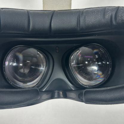 Oculus Quest 2 128GB Standalone All-in-One VR Headset KW49CM