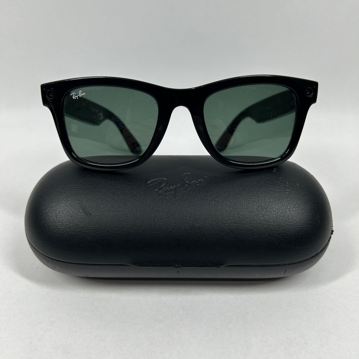 Ray-Ban Stories Wayfarer L Smart Glasses RW4004