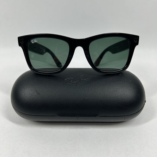 Ray-Ban Stories Wayfarer L Smart Glasses RW4004