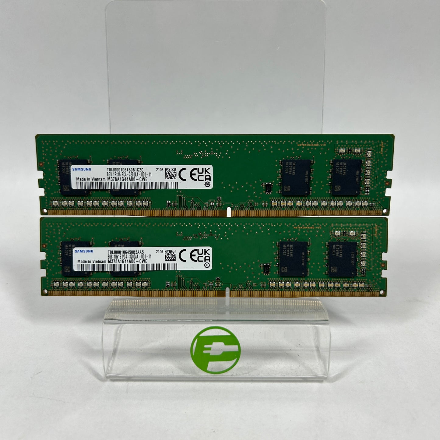 Samsung M378A1G44AB0-CWE 16GB (2x8GB) RAM DDR4 3200MHz