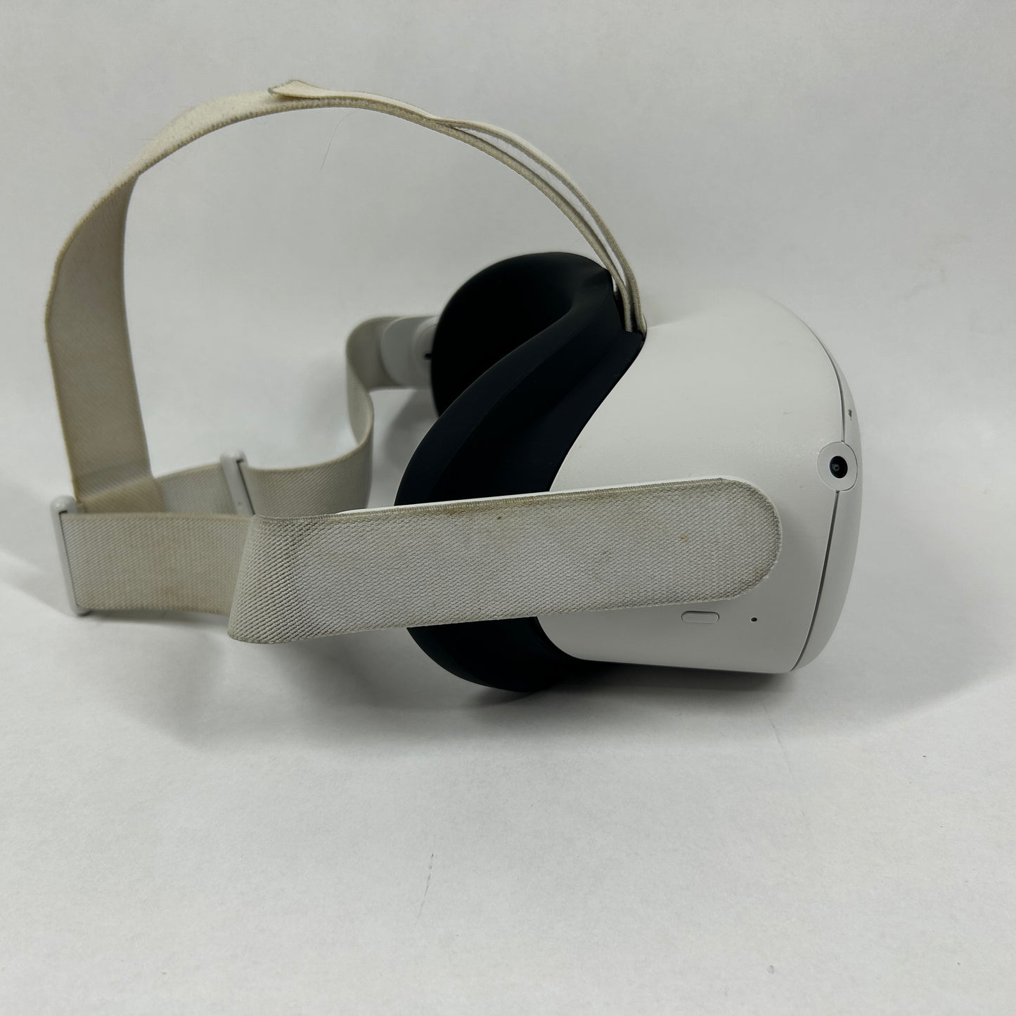 Meta Quest 2 64GB Standalone All-in-One VR Headset KW49CM