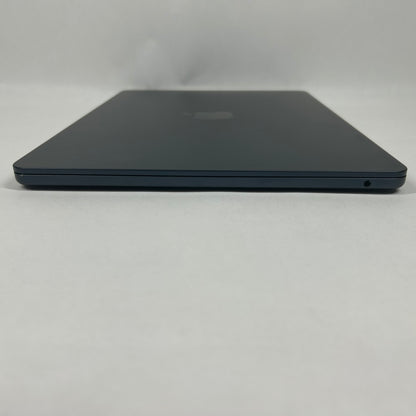 2024 Apple MacBook Air 13.6" M3 8C GPU 4.0GHz 16GB RAM 256GB SSD A3113