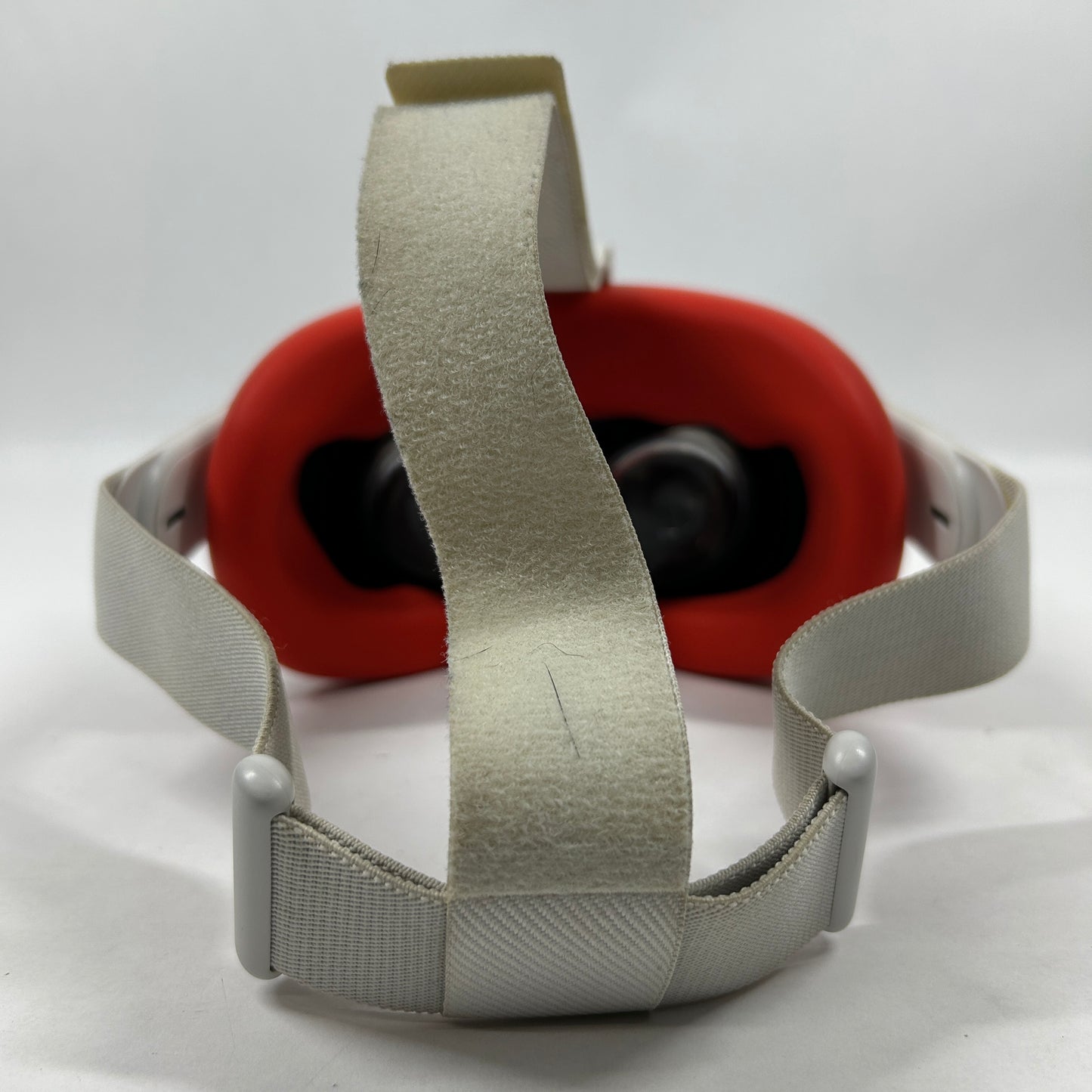 Meta Quest 2 128GB Standalone All-in-One VR Headset KW49CM
