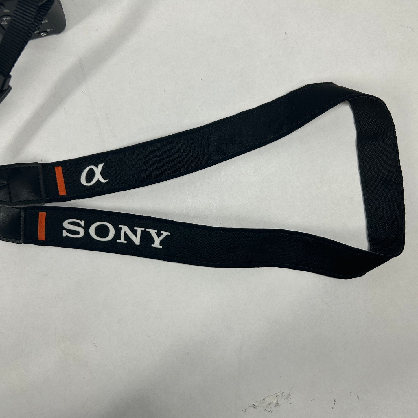 Sony Alpha A6400 24.2MP Mirrorless Camera 652 Shutter Count With Lens and Bag