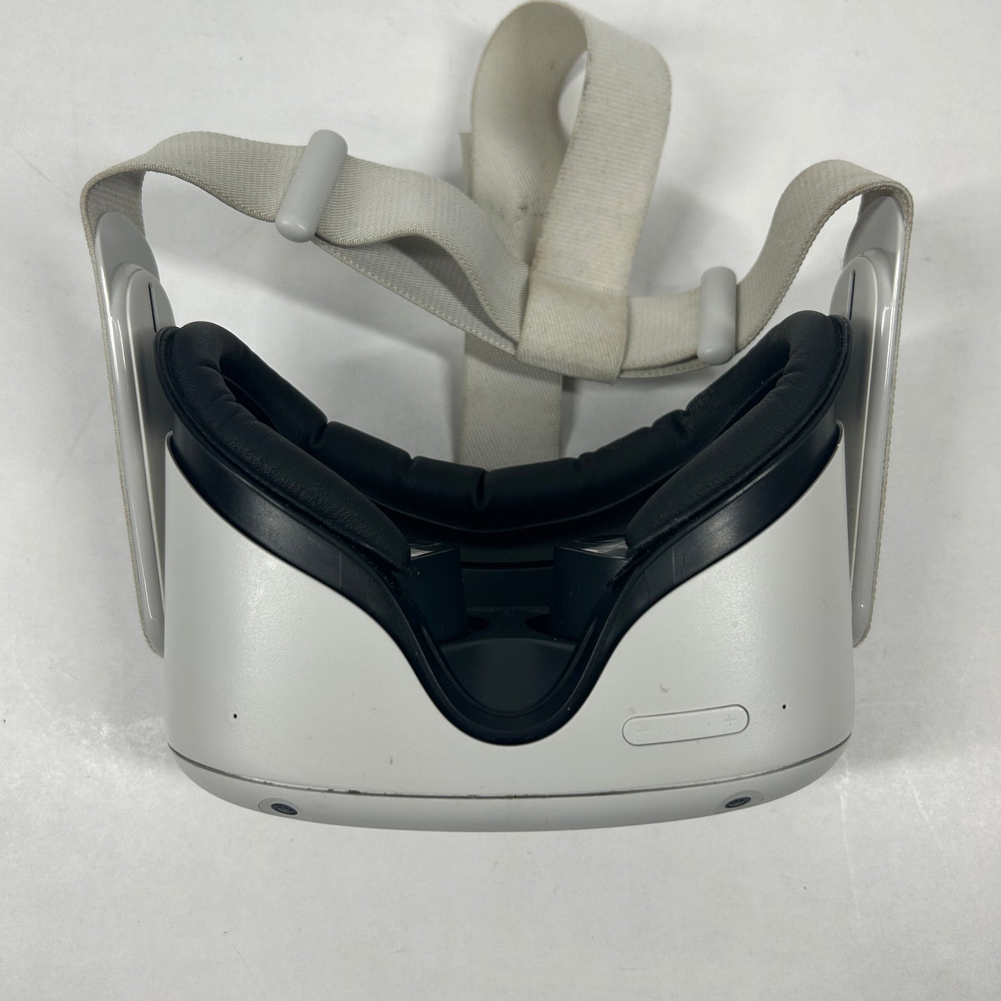Oculus Quest 2 128GB Standalone All-in-One VR Headset KW49CM
