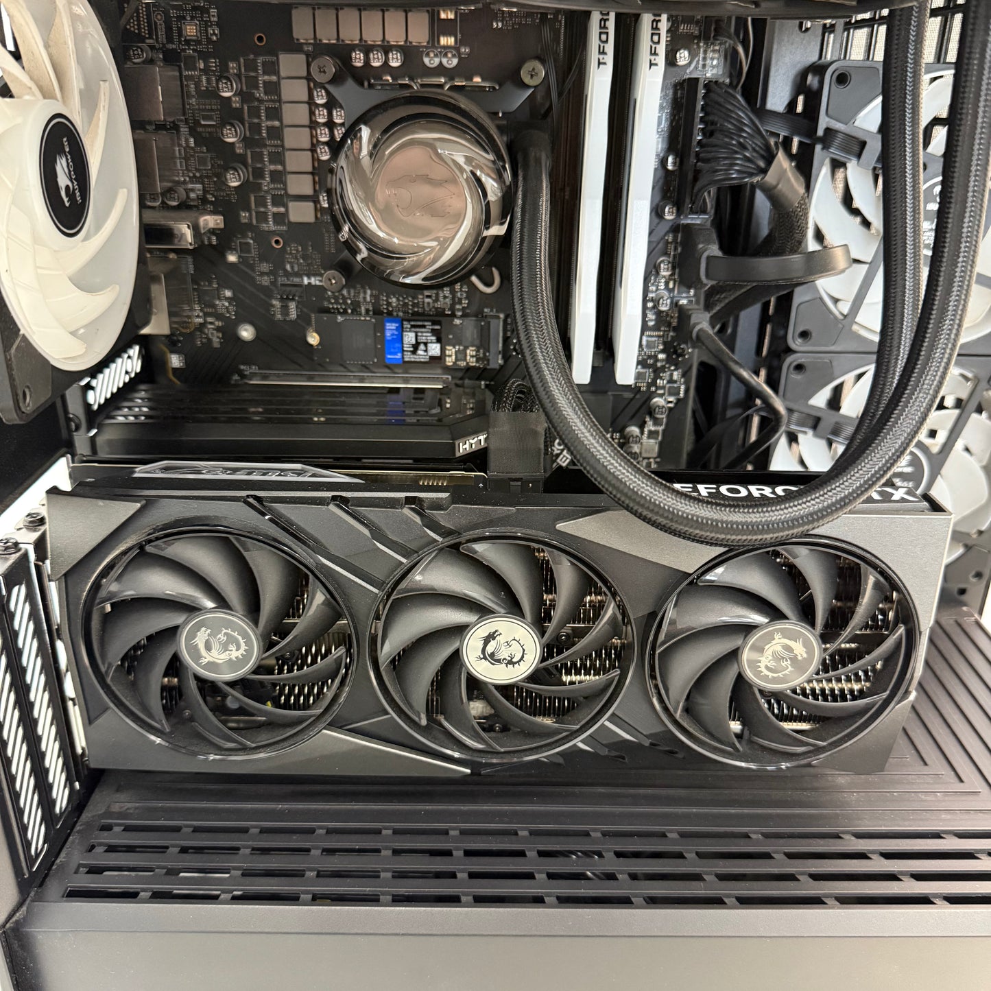 iBuyPower i-Series i7-14700F 2.10GHz 32GB RAM 2TB SSD Nvidia GeForce RTX 4070