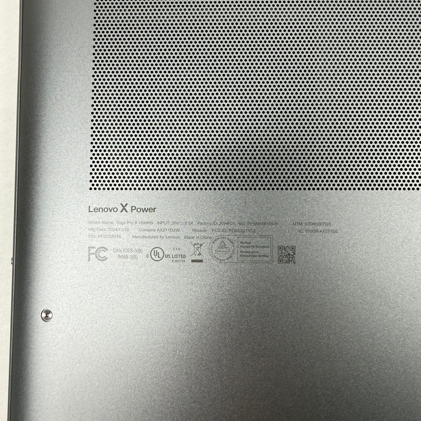 Lenovo Yoga Pro 9i 16IMH9 16" Core Ultra 9 185H 32GB RAM 1TB GeForce RTX 4060