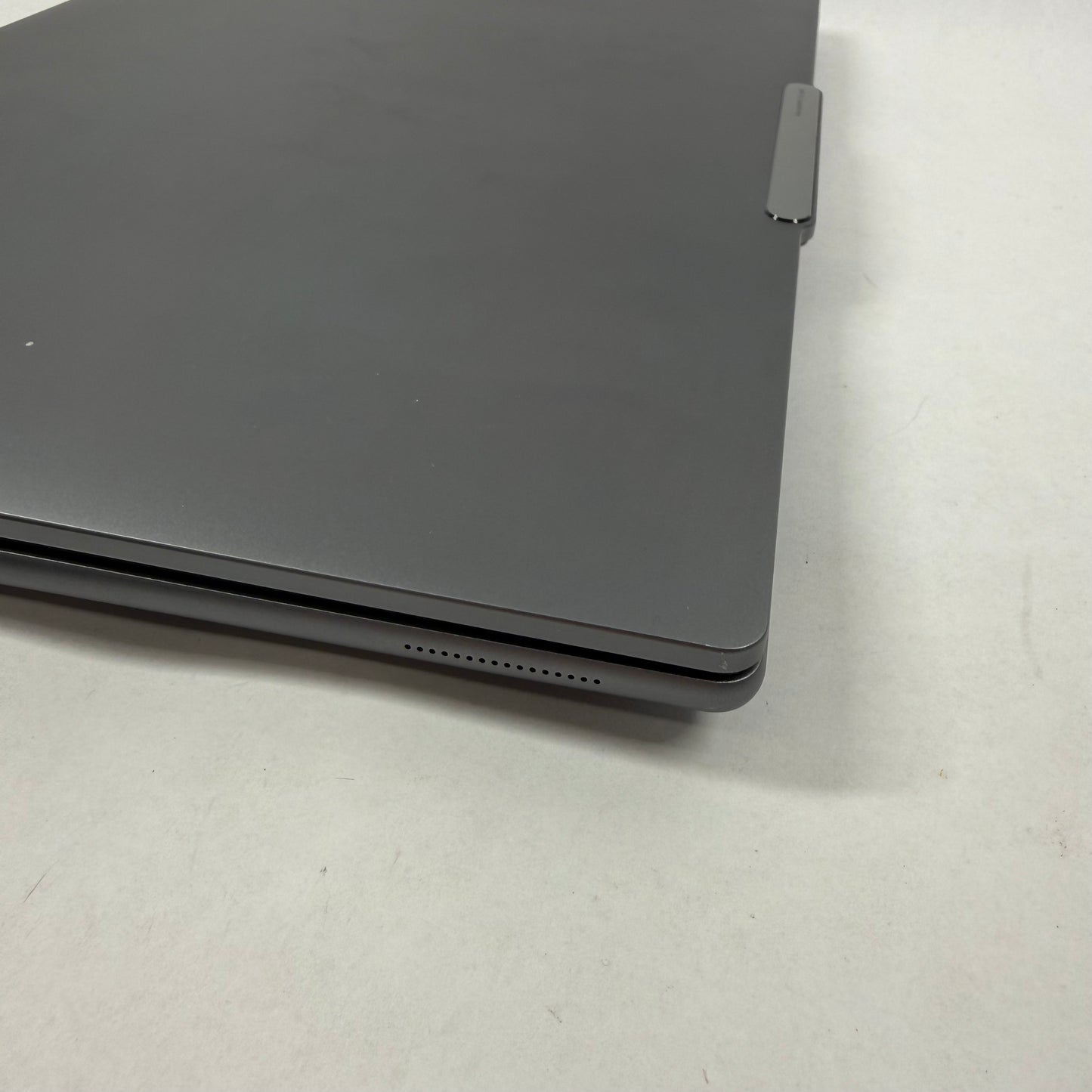 Lenovo Yoga Pro 9i 16IMH9 16" Core Ultra 9 185H 32GB RAM 1TB GeForce RTX 4060